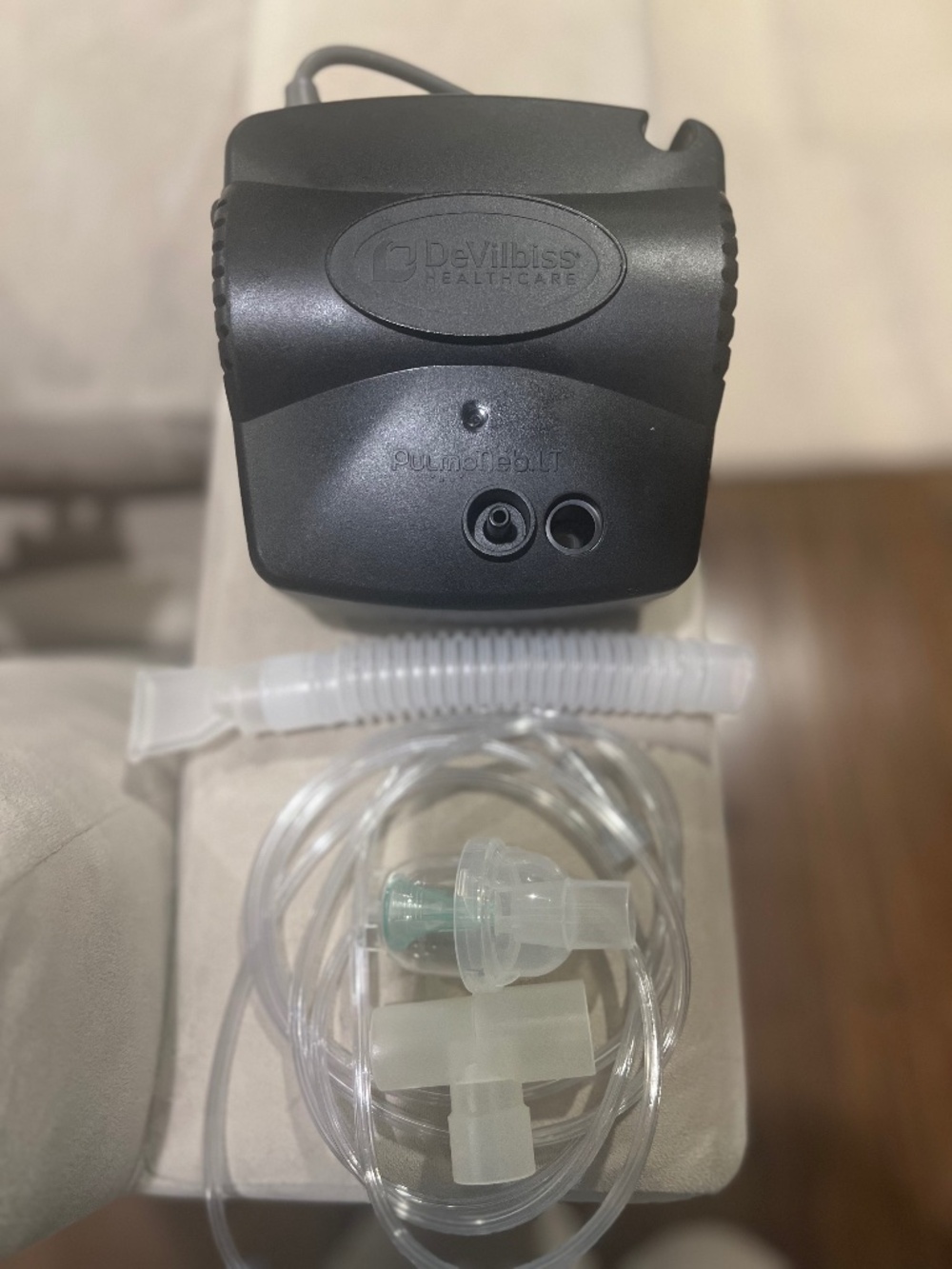 DeVilbiss Pulmoneb LT Nebulizer Compressor with Accessories